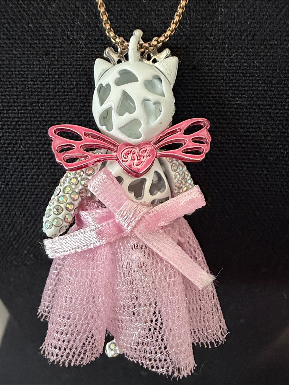 Betsey Johnson Pink Crystal Cat Princess Pendant Necklace - Picture 3 of 4